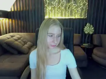 Chaturbate Free Porn Cam of alina__blonde