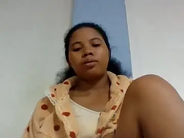 Chaturbate Live Sex Cam of alydie7