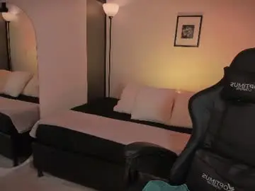 Chaturbate Watch Live Sex Cams of chloemoreti