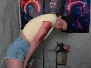 Chaturbate Free Porn Cam of lauradre_