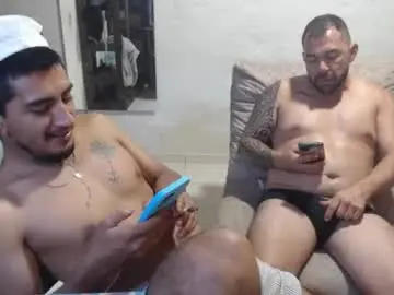 Chaturbate Free Porn Cam of maxi_dick33