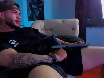 Chaturbate Live Sex Cam of vincentblack_