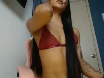Chaturbate Nude Webcam of emmily_forever