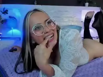 Chaturbate Live Sex Cam of mylleana