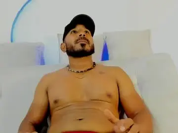 Chaturbate Best live sex cam show of leocarter_
