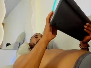 Chaturbate Free Live Porn of leocarter_