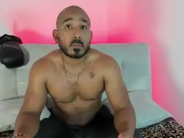 Chaturbate Sex Cam of leocarter_