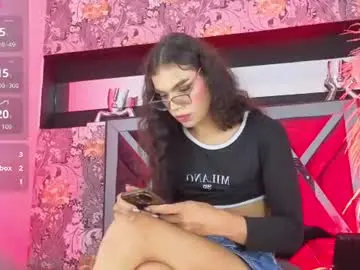 Chaturbate Live Sex Cam of camila_bella_