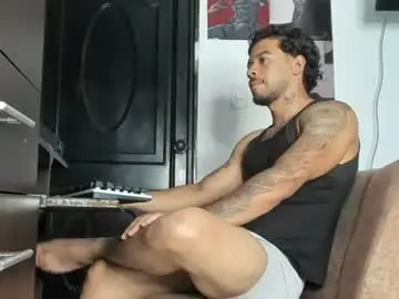 Chaturbate Free Live Porn of davide_daniels