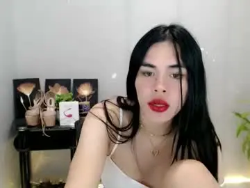 Chaturbate Live Sex Cam of enchantress_mia03
