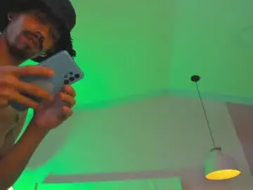 Chaturbate Nude Webcam of noaahtylor