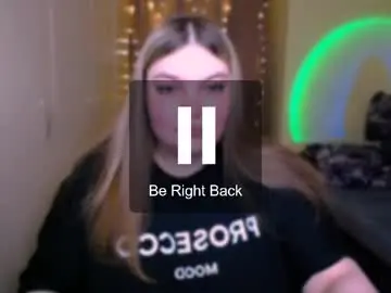 Chaturbate Live Sex Cam of emma_dorn