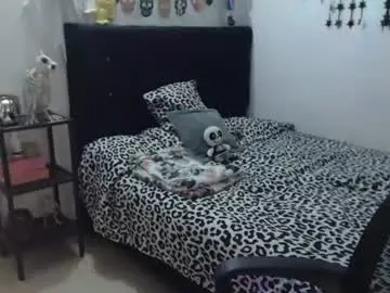 Chaturbate Watch Live Sex Cams of mia_adams_red
