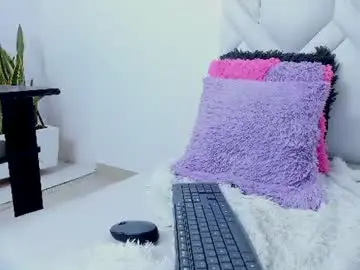Chaturbate Free Porn Cam of myinnocentwhore