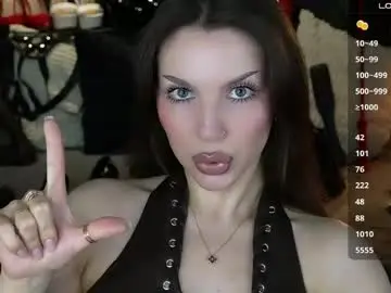 Chaturbate Live Sex Cam of mistress_darsy