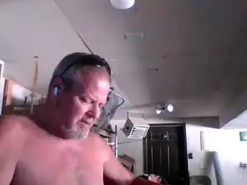 Chaturbate Free Porn Cam of allenhammack575