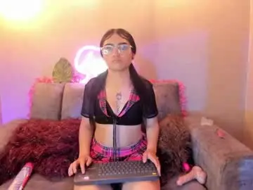 Chaturbate Watch Live Sex Cams of june__moon