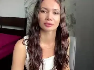 Chaturbate Live Sex Cam of serafinahattan