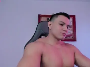 Chaturbate Best live sex cam show of roy__constance