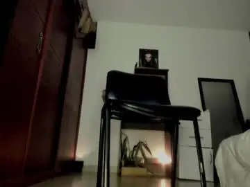 Chaturbate Live Sex of misslucye_robbie