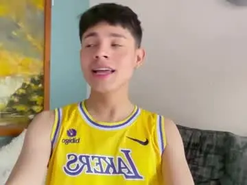 Chaturbate Free Porn Cam of andy_belier