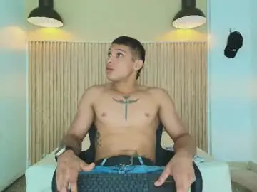 Chaturbate Live Sex Cam of brandon_mercuri