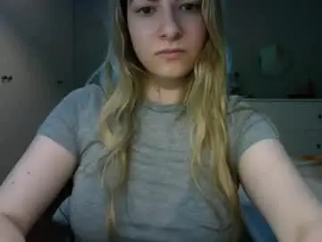 Chaturbate Live Sex Cam of rosie_june