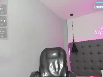 Chaturbate Free Porn Cam of scarletcherry18