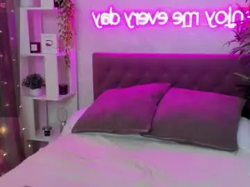 Chaturbate Sex Cam of katyaneilson