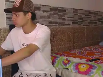 Chaturbate Live Sex Cam of nico_viper07