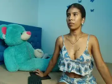 Chaturbate Live Sex Cam of joha_15lux