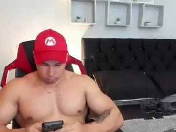 Chaturbate Live Sex Cam of tyler_hank1