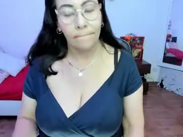 Chaturbate Best live sex cam show of esmeralda_milf1