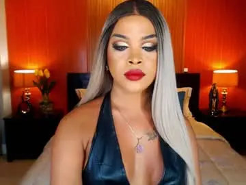 Chaturbate Free Porn Cam of urmajestytyra