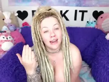 Chaturbate Watch Live Sex Cams of mackenziewolfe