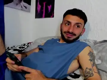 Chaturbate Live Sex Cam of santi_mateo