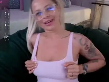 Chaturbate Free Live Porn of blueyeskate