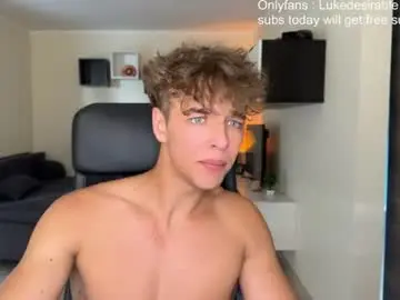 Chaturbate Best live sex cam show of lukedesirable