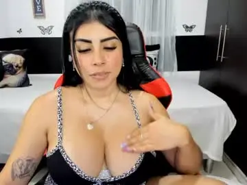 Chaturbate Sex Cam of lucy007_