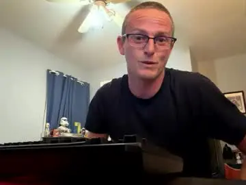 Chaturbate Live Porn of tallglassowater9cut459014