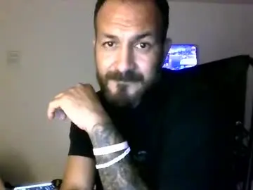 Chaturbate Watch Live Sex Cams of larrabee13