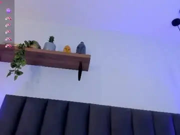 Chaturbate Watch Live Sex Cams of cristalfoxy_