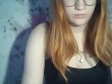 Chaturbate Live Sex Cam of eveliina_shy