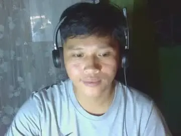 Chaturbate Nude Webcam of exotichugecock