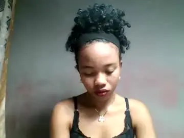 Chaturbate Live Sex Cam of sylviette