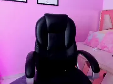 Chaturbate Live Sex Cam of candyvioletta_