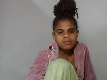 Chaturbate Free Porn Cam of delphineee