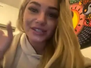 Chaturbate Live Porn of britneycherry08