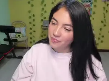 Chaturbate Live Sex Cam of littleprety6969