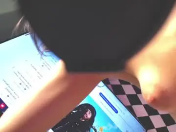 Chaturbate Best live sex cam show of hera_069